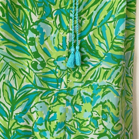 ❌❌SOLD❌❌Lilly Pulitzer silk tank - Picture 3 of 4